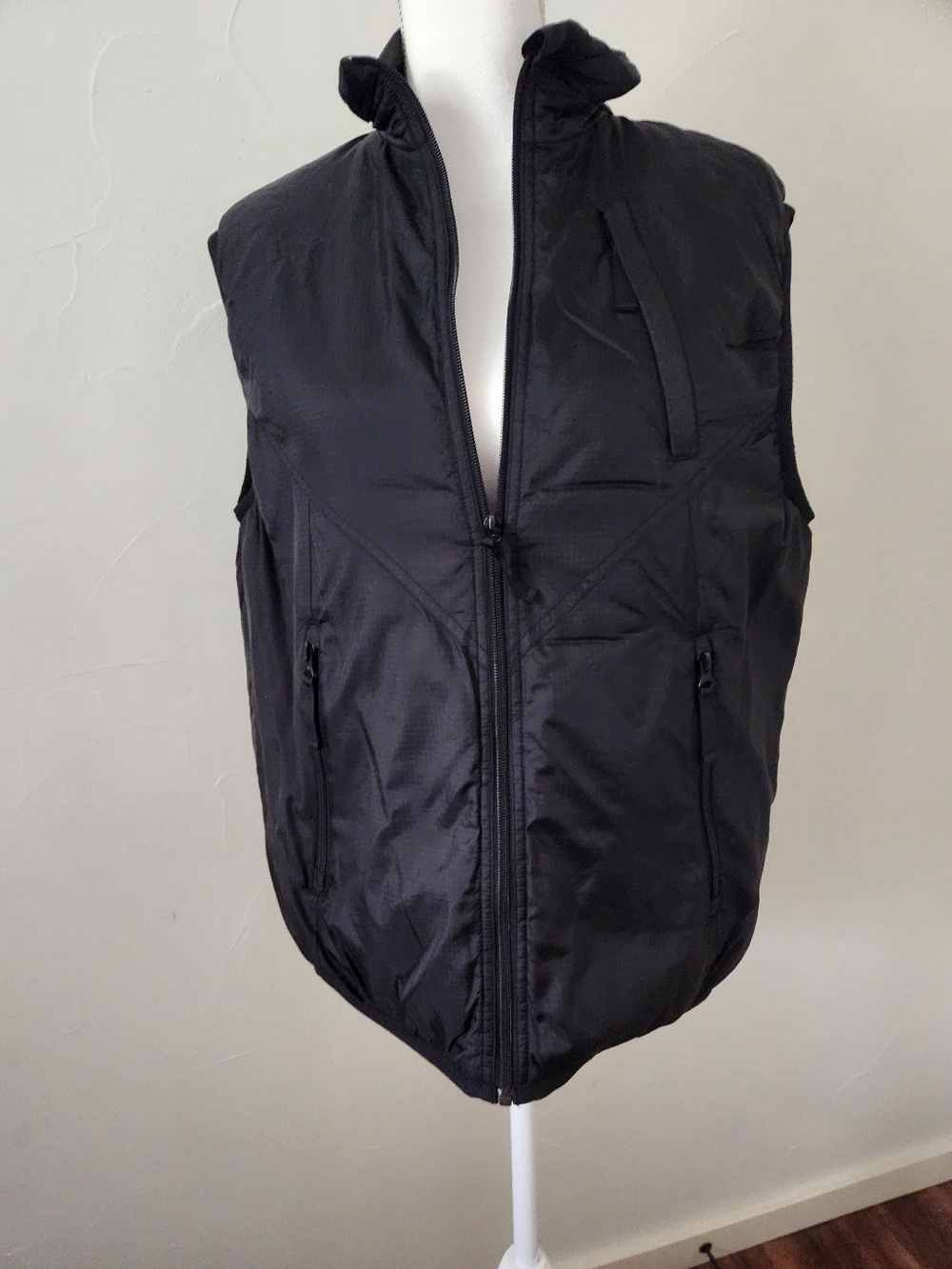 GAP Black Quilted Vest with Logo Tag